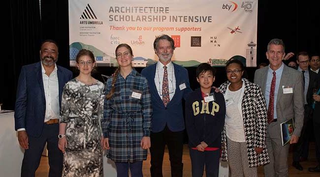 La campagne 40Forward de BTY soutient la bourse d'études d'architecture intensive d'ArtsUmbrella